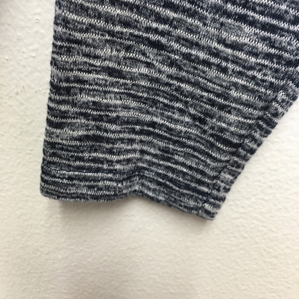 Athleta Space Dye Back Cutout Long Sleeve Top Medium Gray Athleisure Yoga Casual - Picture 6 of 14